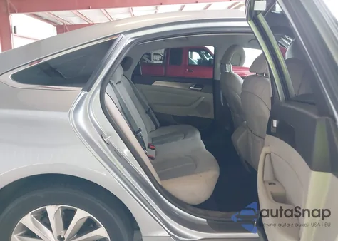 2017 Hyundai Sonata Sport z USA, uszkodzony, nr VIN 5NPE34AF1HH495637